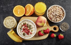 frøene og nøttene til sunn frokost fermentert havregrøt