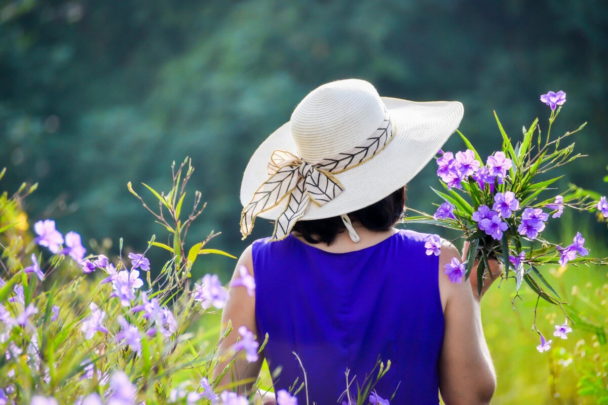 purple-dress-gba7c4df47_1920